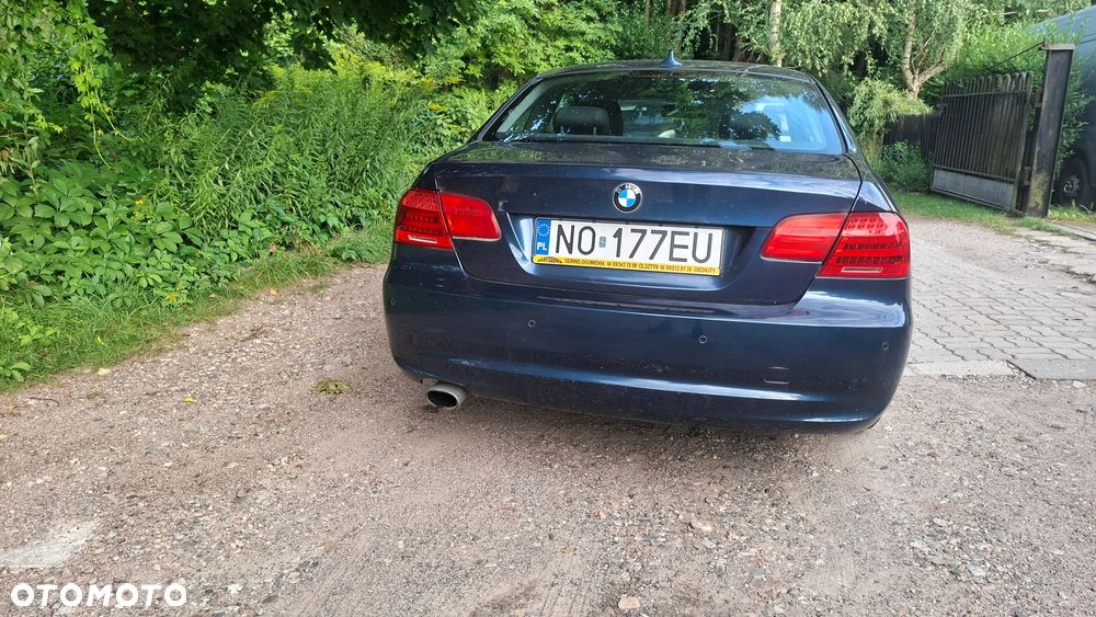 BMW Seria 3 318i - 3