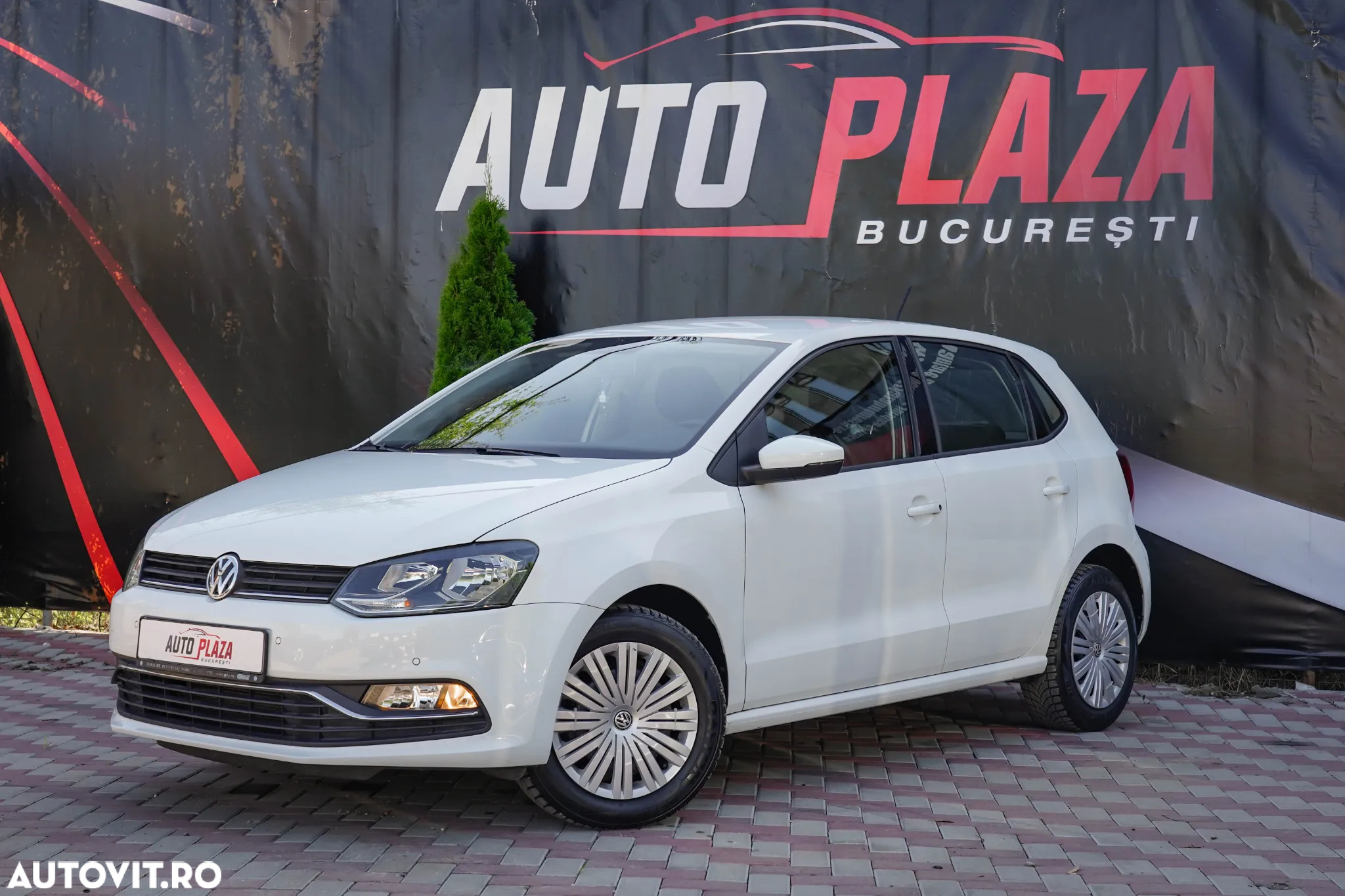 Volkswagen Polo 1.2 TSI Comfortline - 3