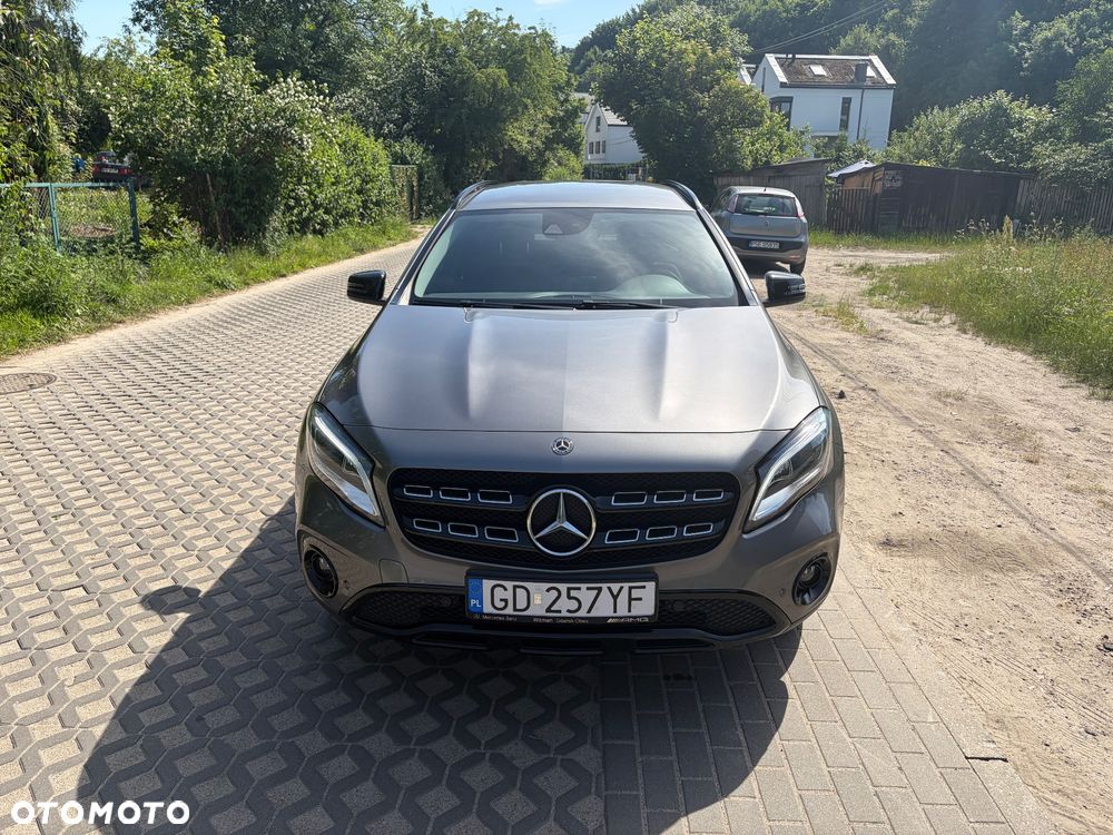 Mercedes-Benz GLA 250 4-Matic - 8