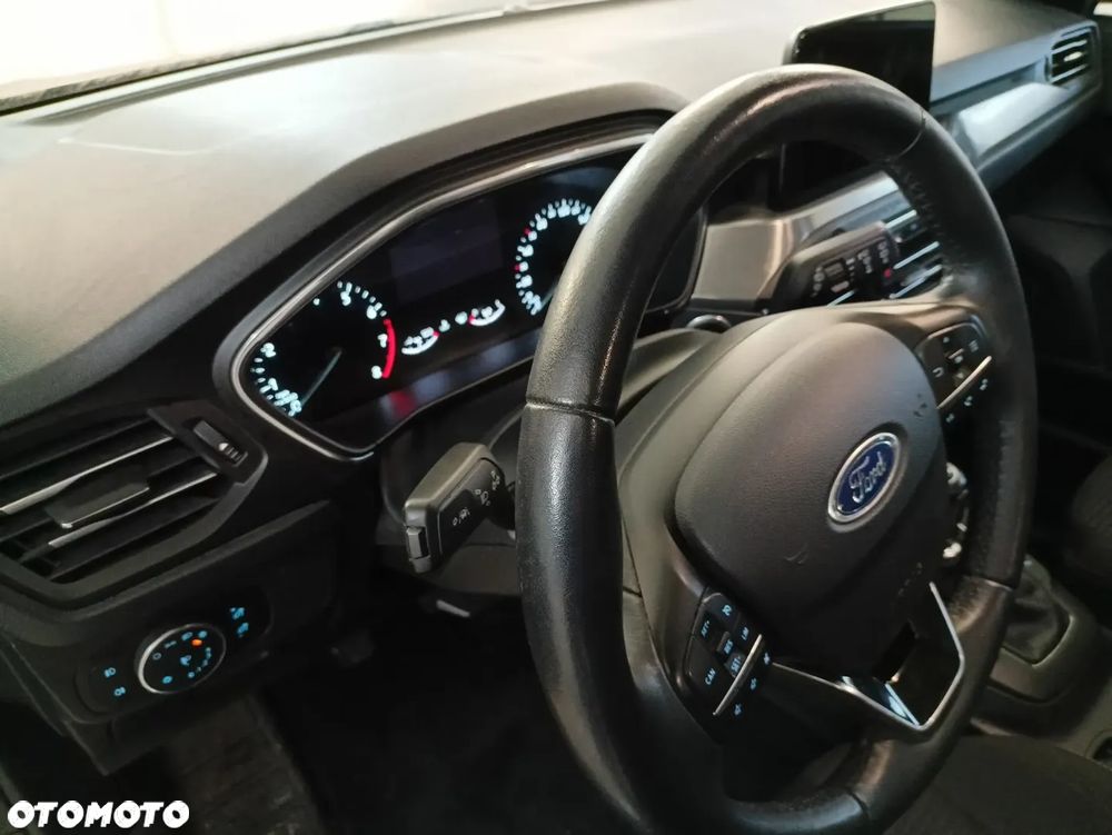 Ford Focus SW 1.0 EcoBoost Titanium - 12