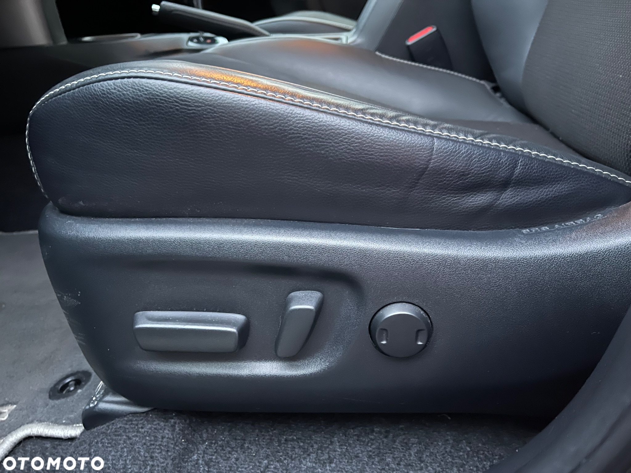 Toyota RAV4 Hybrid Prestige 4x4 - 24