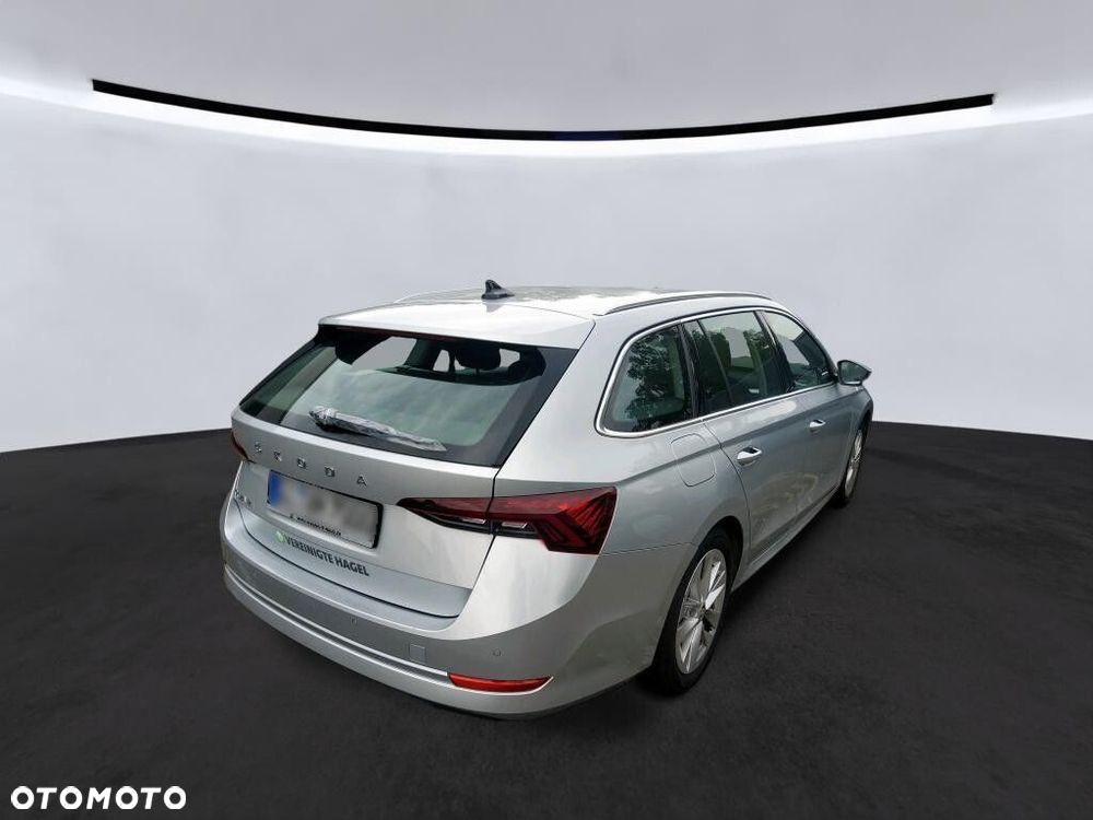 Skoda Octavia 2023 photo 4