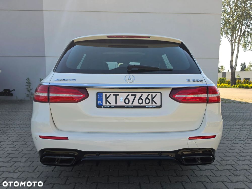 Mercedes-Benz Klasa E AMG 63 S 4-Matic+ - 9