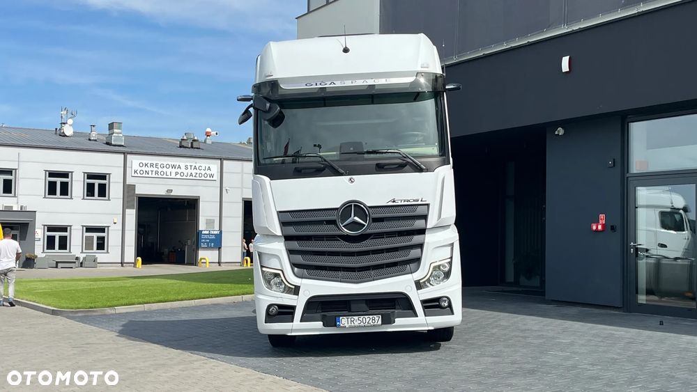Mercedes-Benz Mercedes-Benz Actros 1948 Giga Space - 2