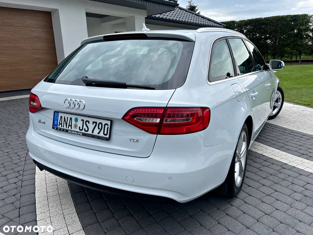Audi A4 Avant 2.0 TDI DPF multitronic Ambiente - 14