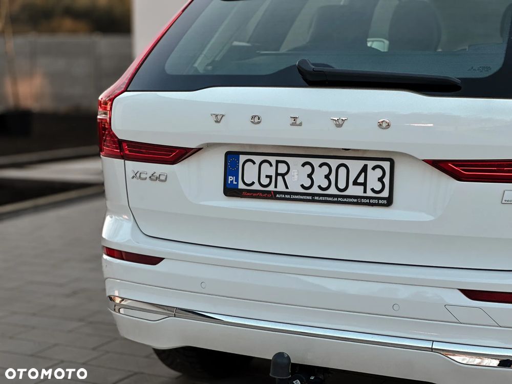 Volvo XC 60 T6 AWD Recharge Plus Bright - 16
