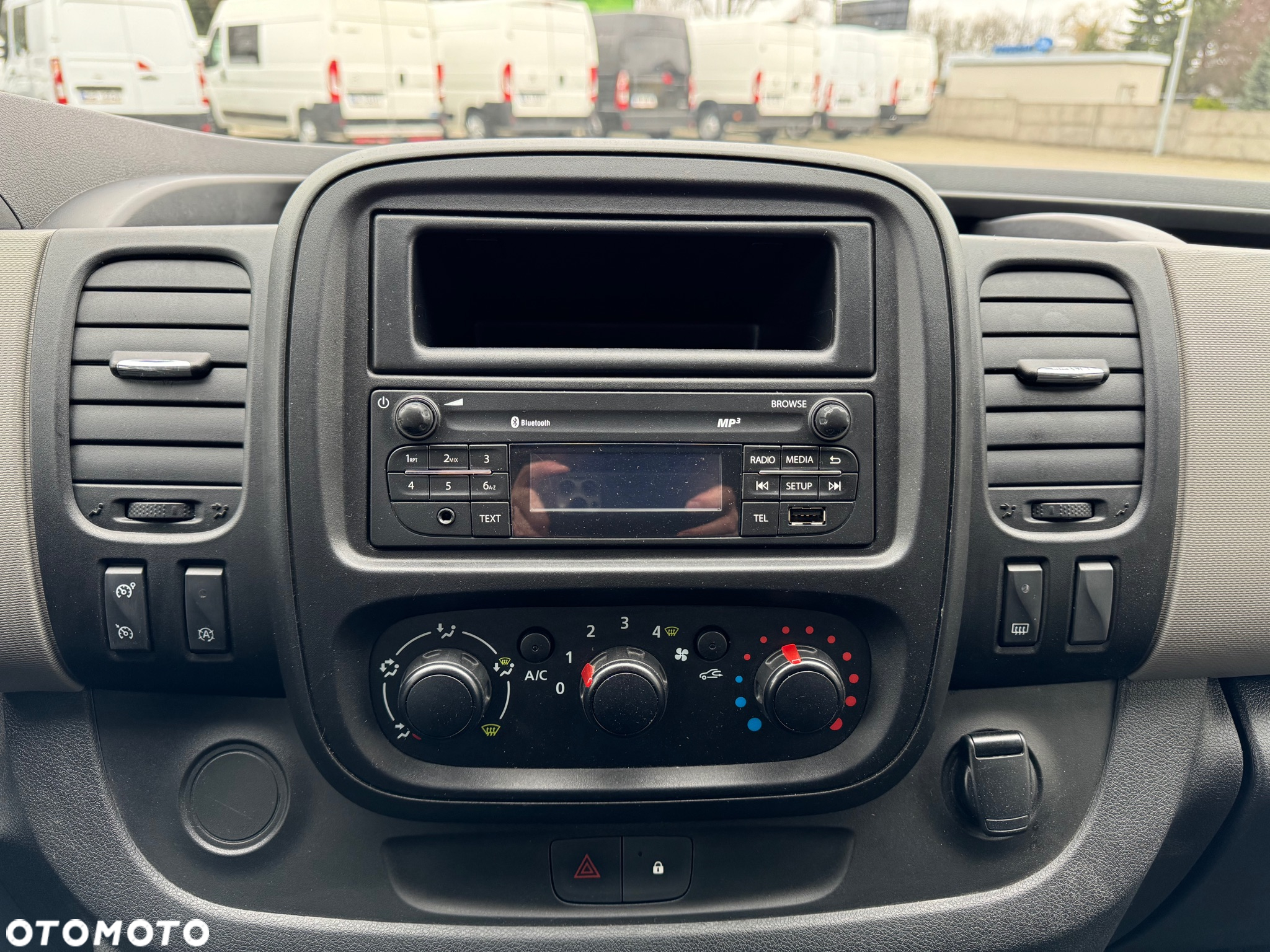 Renault Trafic Grand Passenger 2,9t Pack Clim - 23