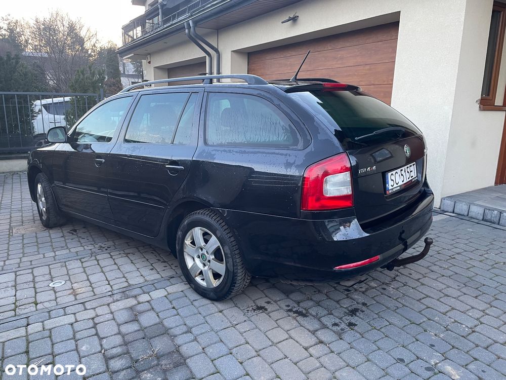 Skoda Octavia 1.6 TDI DPF 4x4 Elegance - 3