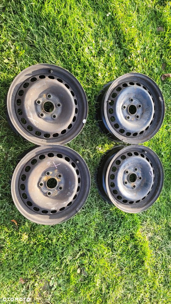 FELGI STALOWE 15" 5x112 Z KOŁPAKAMI GRUPA VAG - 1