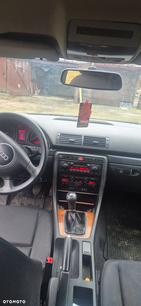 Audi A4 Avant 1.9 TDI - 9