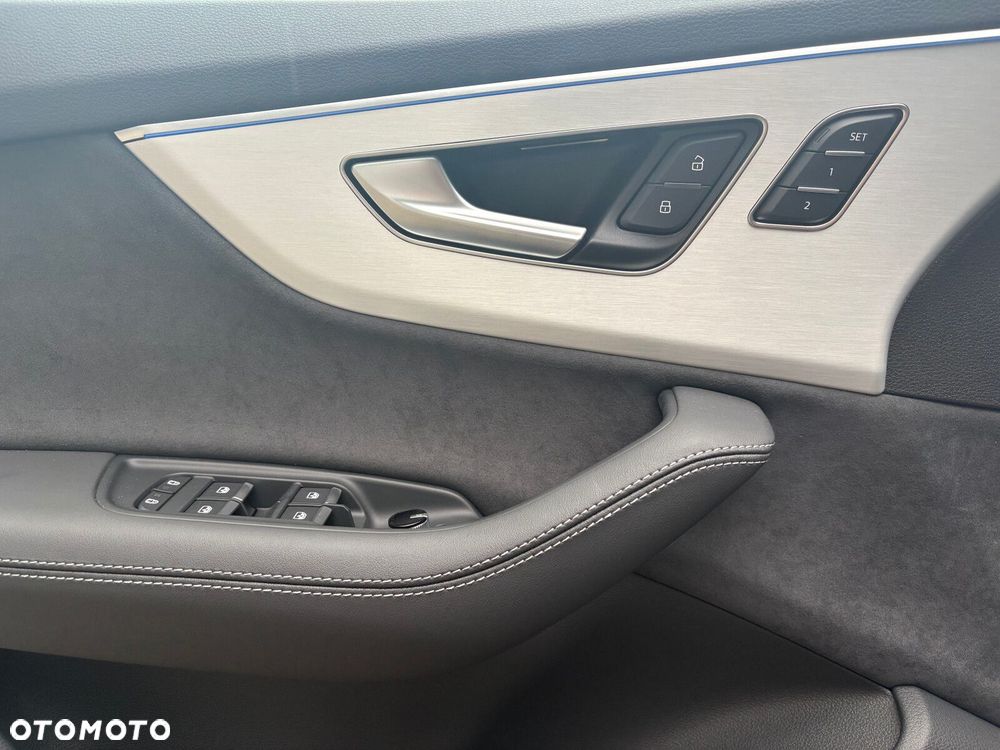 Audi Q7 - 17