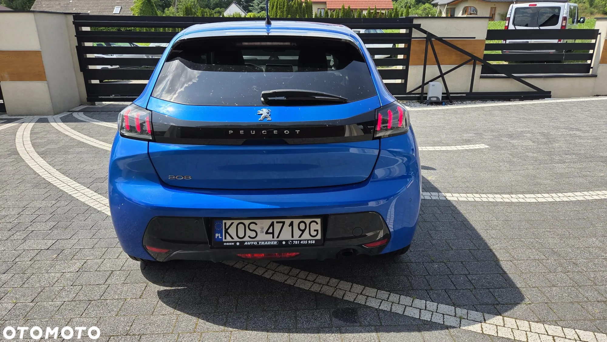 Peugeot 208 - 6