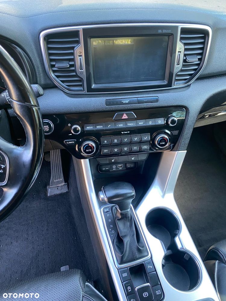 Kia Sportage 1.7 CRDI Business Line 2WD DCT - 8