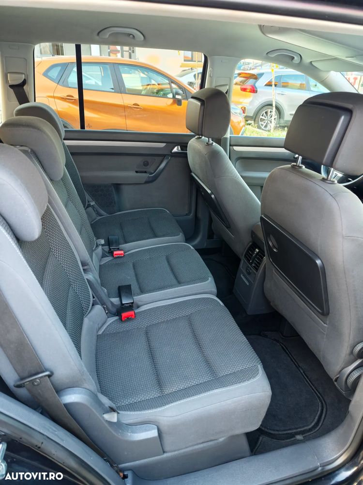 Volkswagen Touran 1.6 TDI BlueMotion Technology Highline - 19