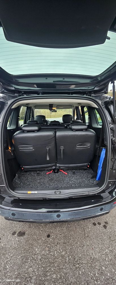 Dacia Lodgy 1.5 Blue dCi Stepway 7L - 17