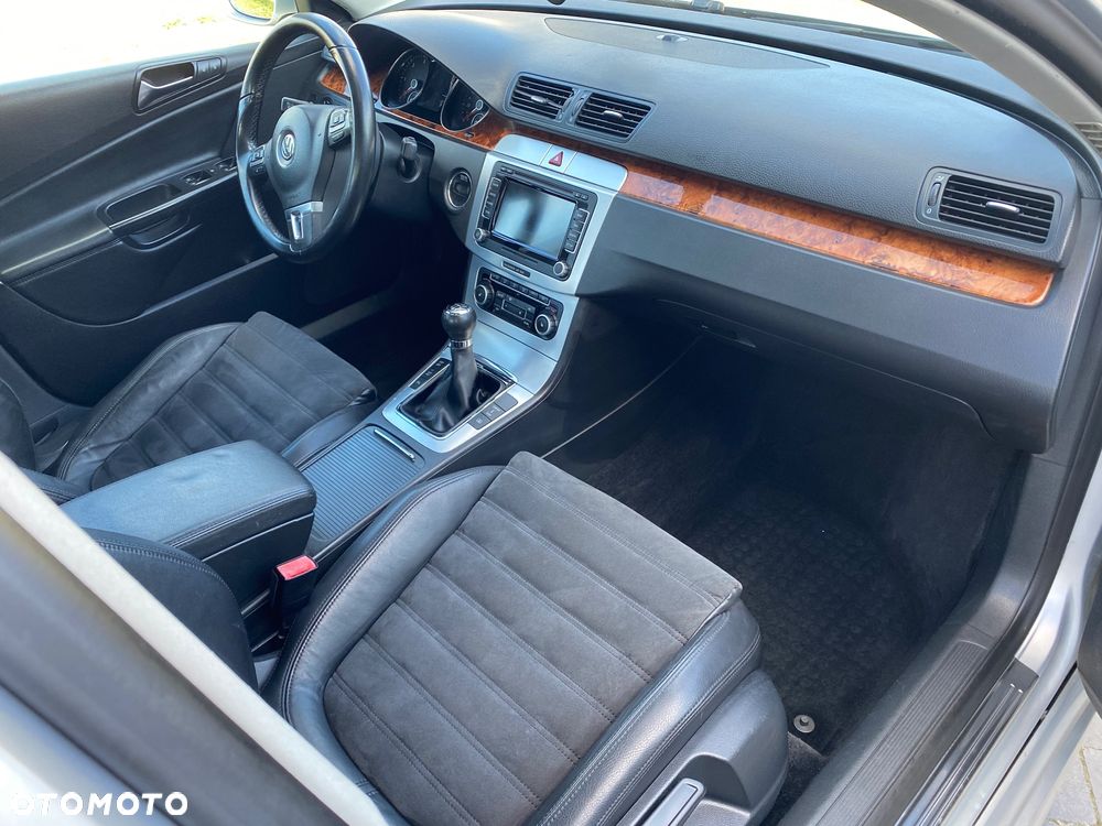 Volkswagen Passat 2.0 TDI DPF Highline - 3