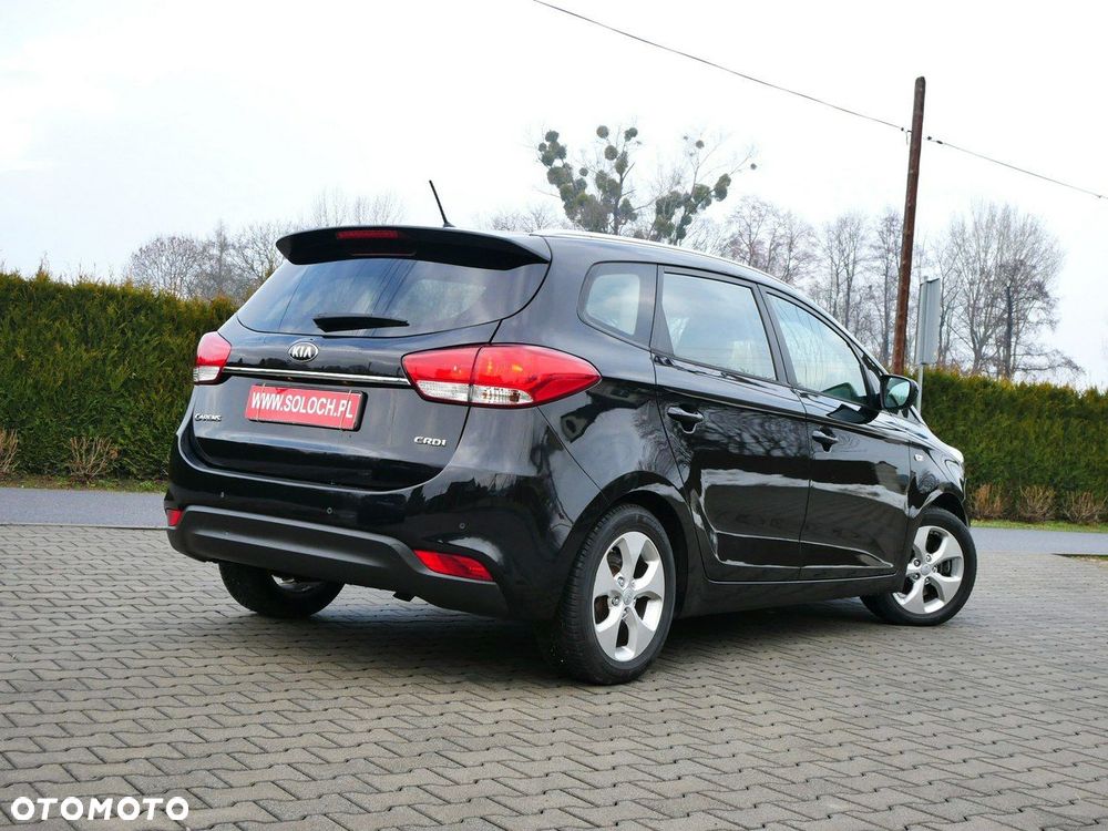 Kia Carens - 3