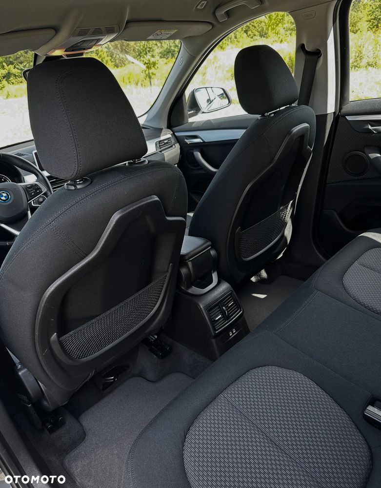 BMW X1 xDrive25e xLine - 36