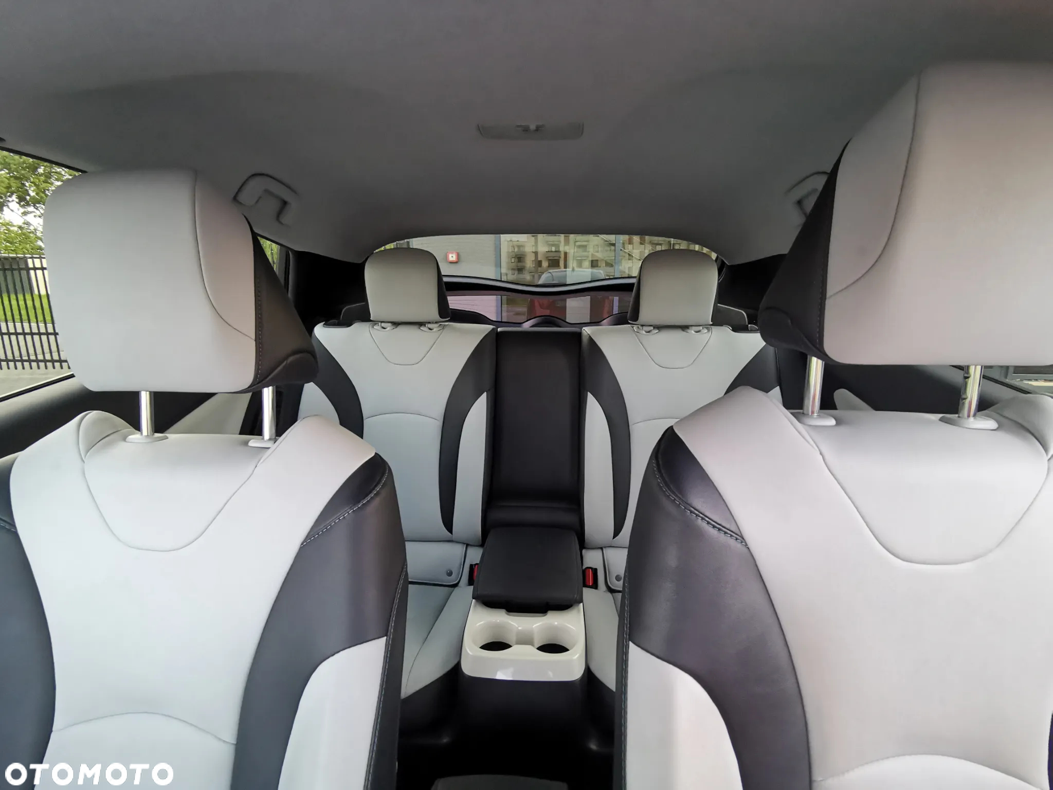 Toyota Prius - 28