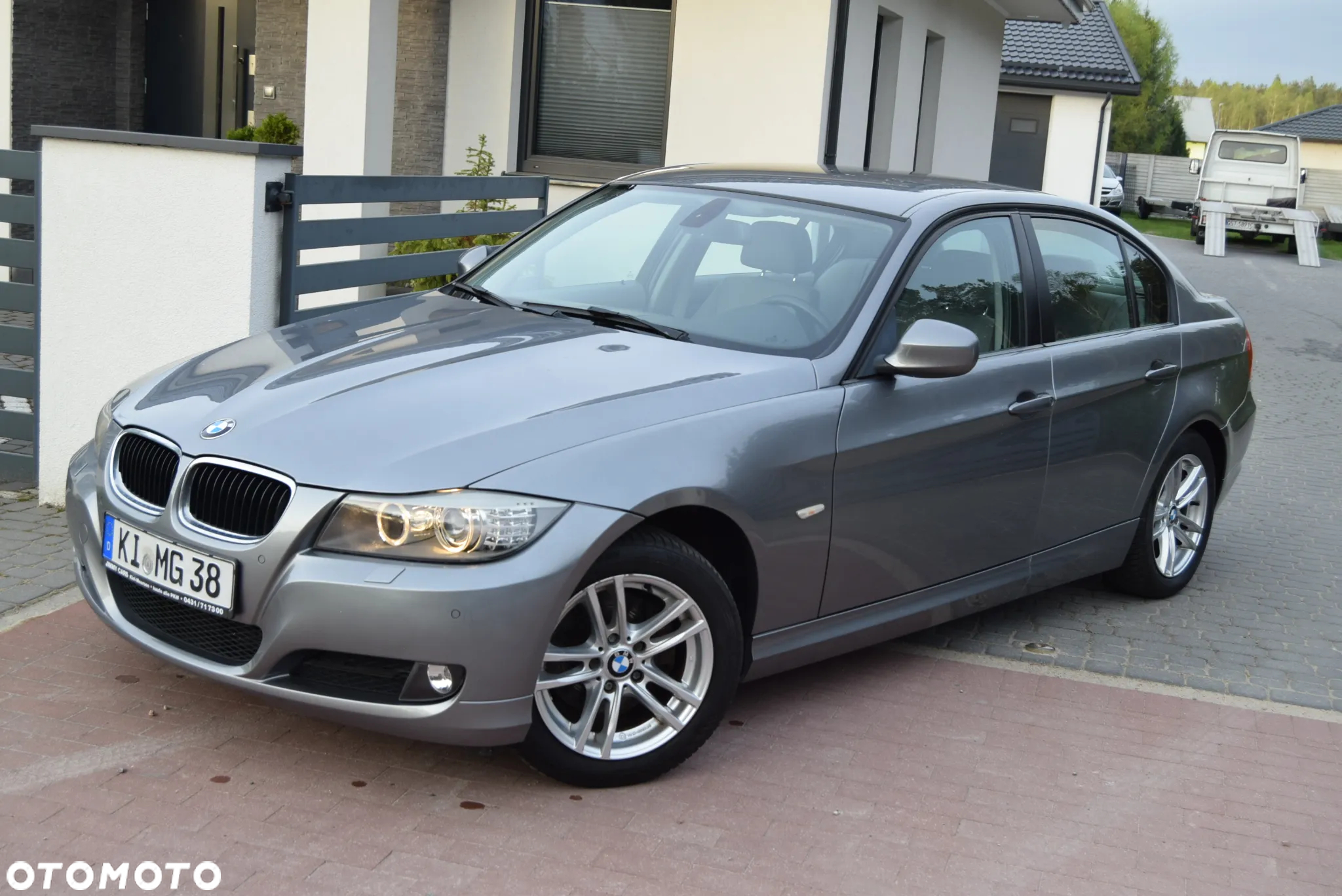 BMW Seria 3 320i - 18