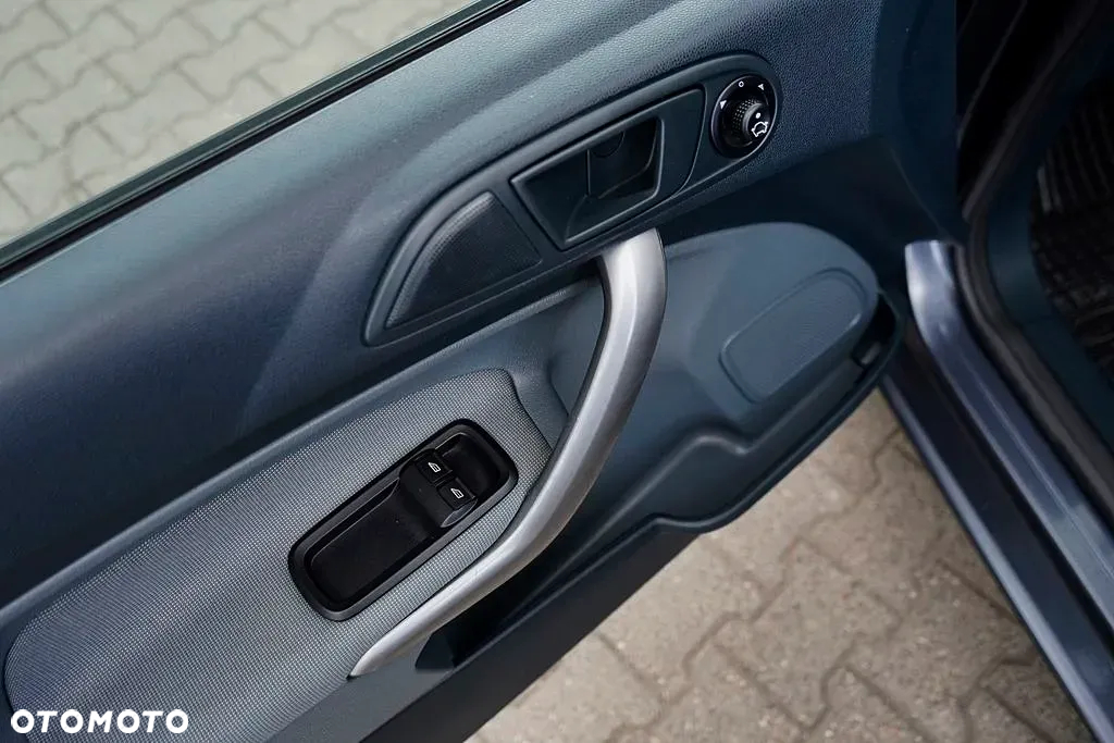 Ford Fiesta - 16