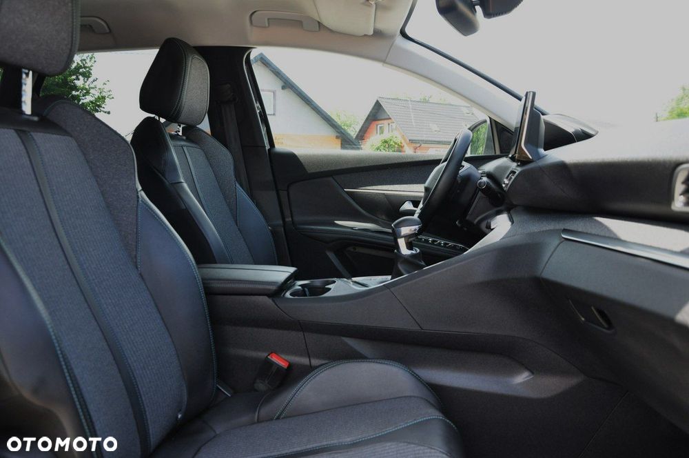 Peugeot 3008 1.2 PureTech Allure Pack S&S - 20