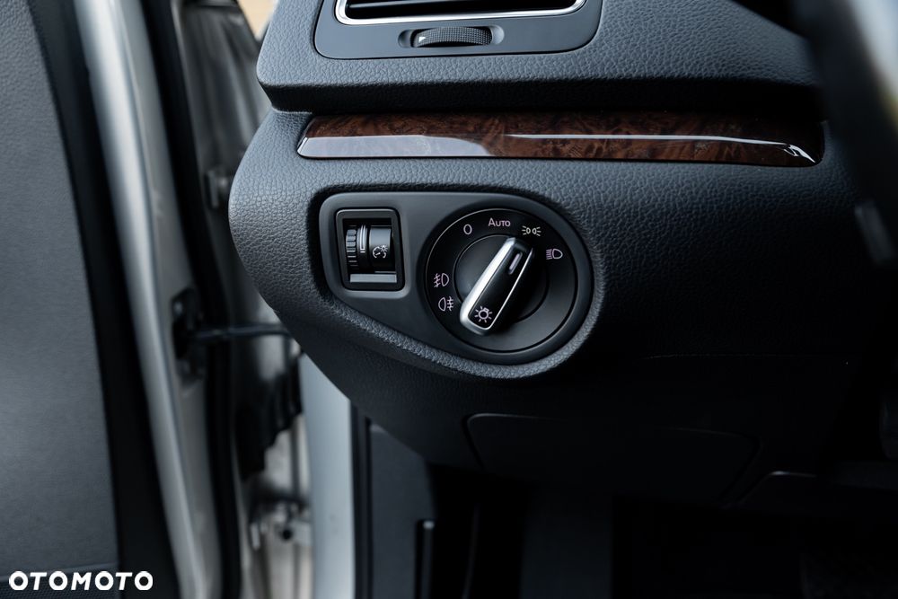 Volkswagen Sharan 2.0 TSI DSG Highline - 29