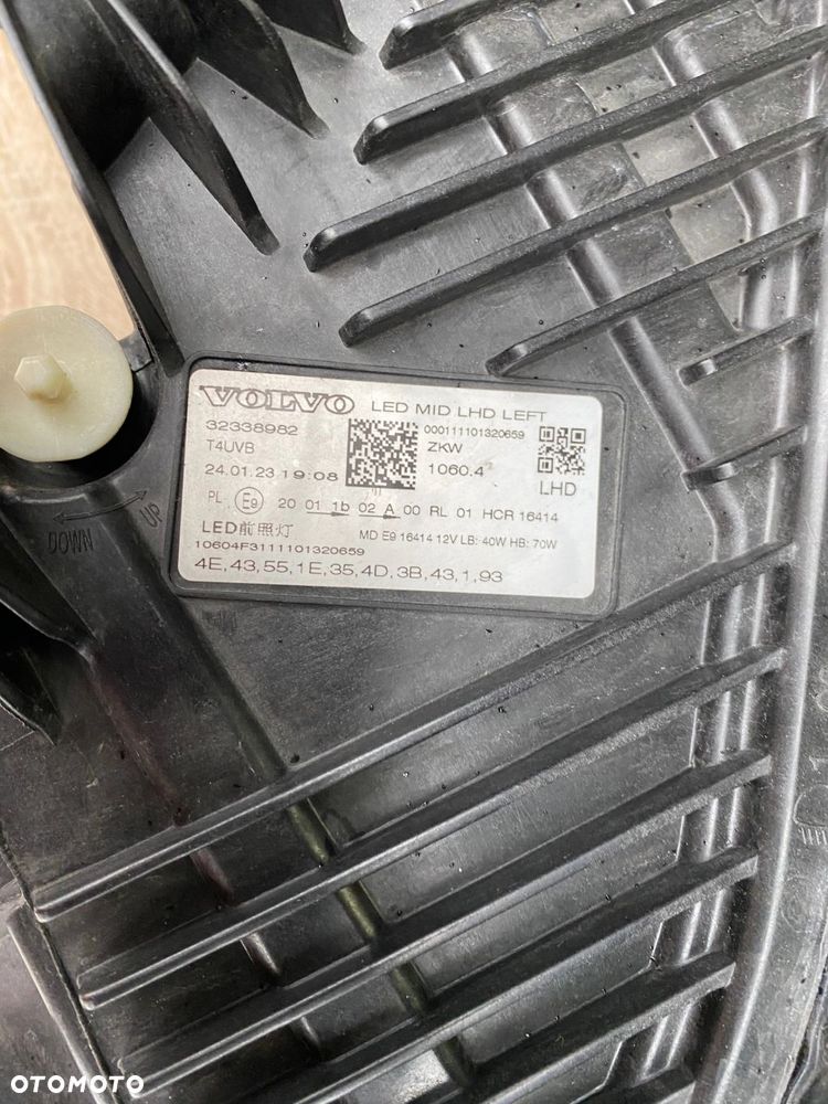 LAMPA PRZEDNIA LEWA VOLVO XC60 II LIFT MID LED 22- 32338982 - 8