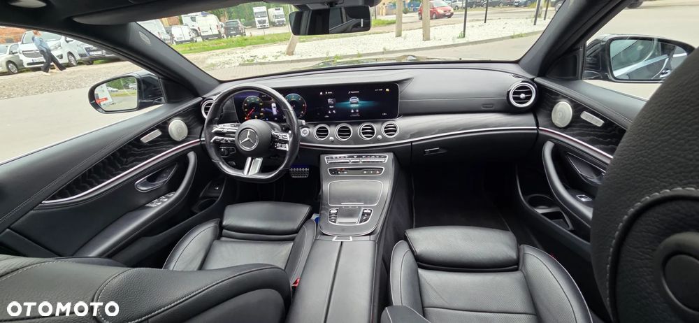Mercedes-Benz Klasa E 400 d 4Matic 9G-TRONIC AMG Line - 37