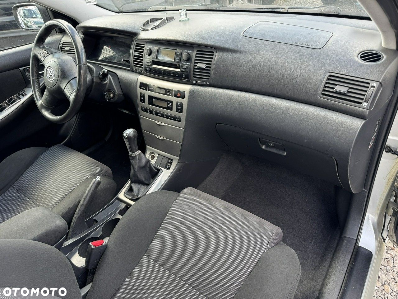 Toyota Corolla - 10