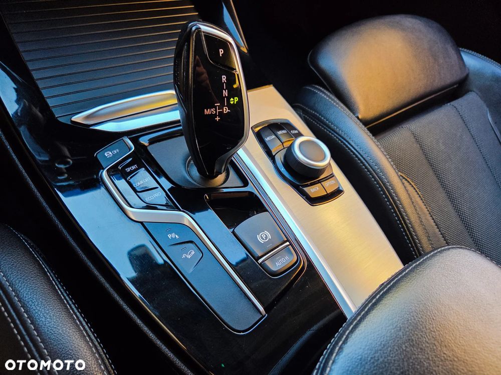 BMW X3 xDrive20d xLine - 33