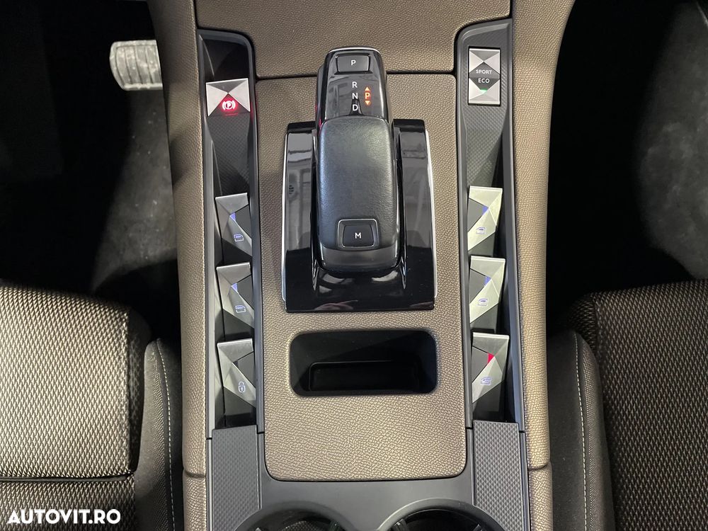 DS Automobiles DS 7 Crossback - 18