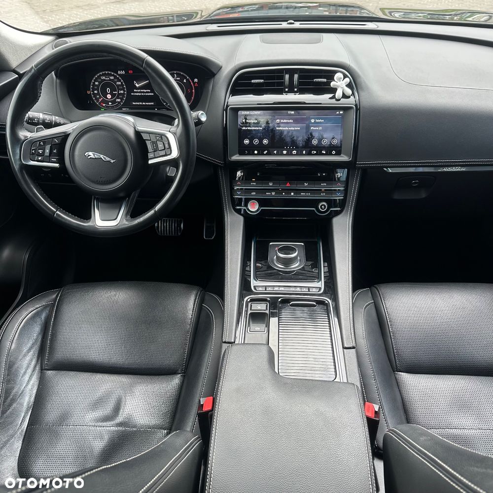 Jaguar F-Pace 2.0 i4D AWD Chequered Flag - 20