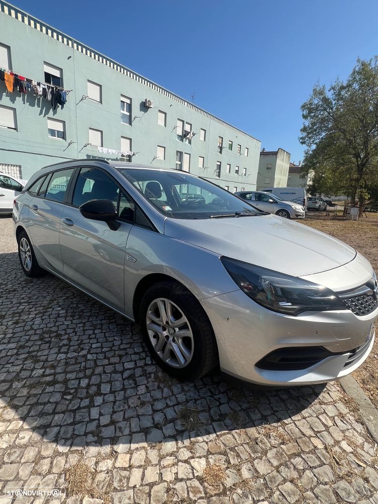 Opel Astra Sports Tourer - 3