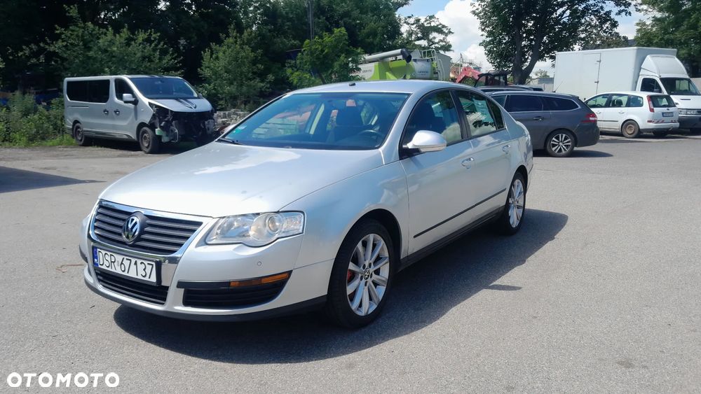 Volkswagen Passat 2.0 TDI DPF Comfortline DSG - 1