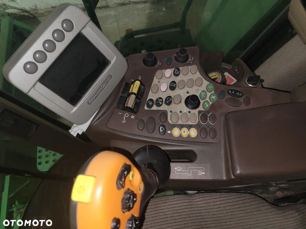 John Deere T550 - 9