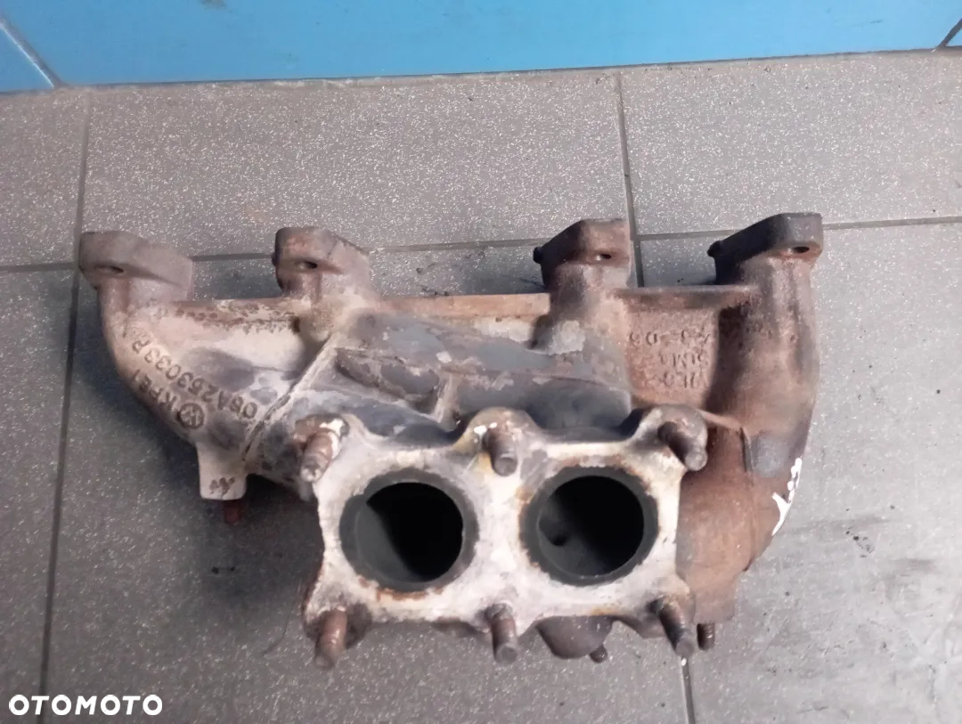 Kolektor wydechowy VW Bora 1.6 06a253033p - 3
