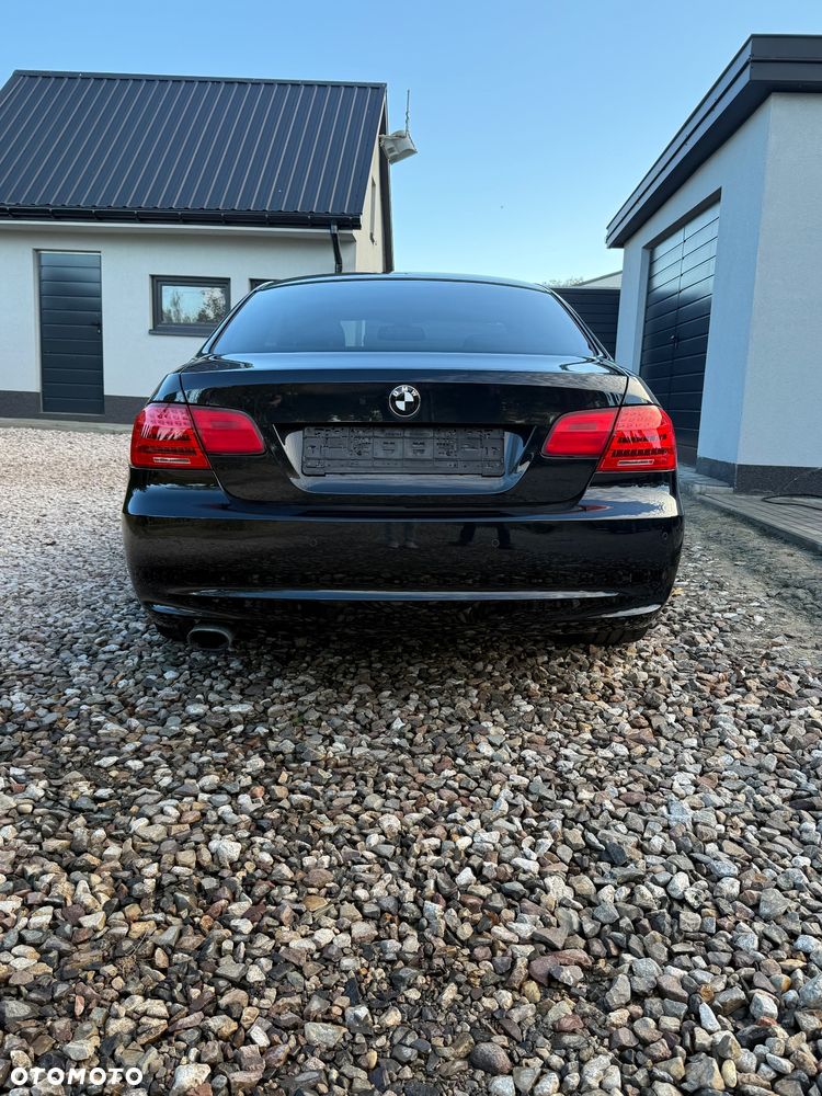 BMW Seria 3 2010 photo 4