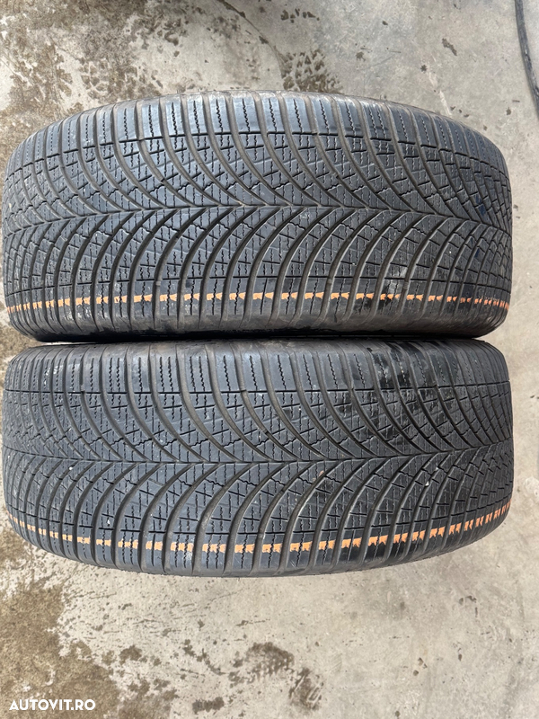 Vând 2 anvelope 275/45/20 goodyear allseazon ca noi