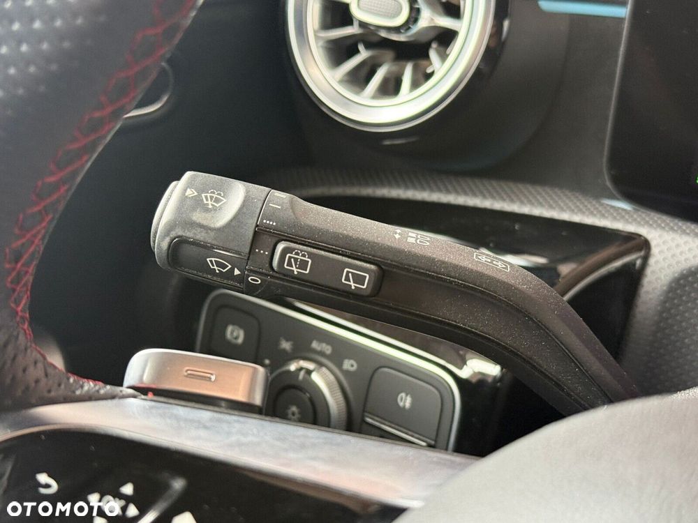 Mercedes-Benz Klasa A 180 AMG Line 7G-DCT - 19