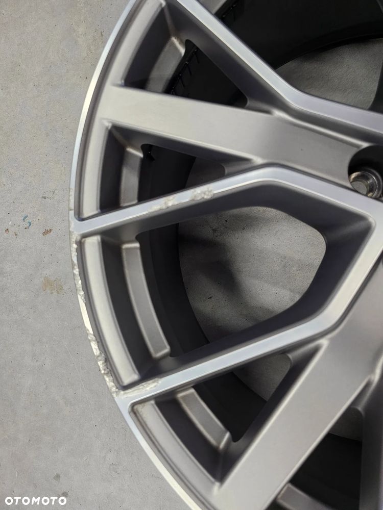 Felga AUDI Q3 83A601025BD 8,5x20 ET38 - 2