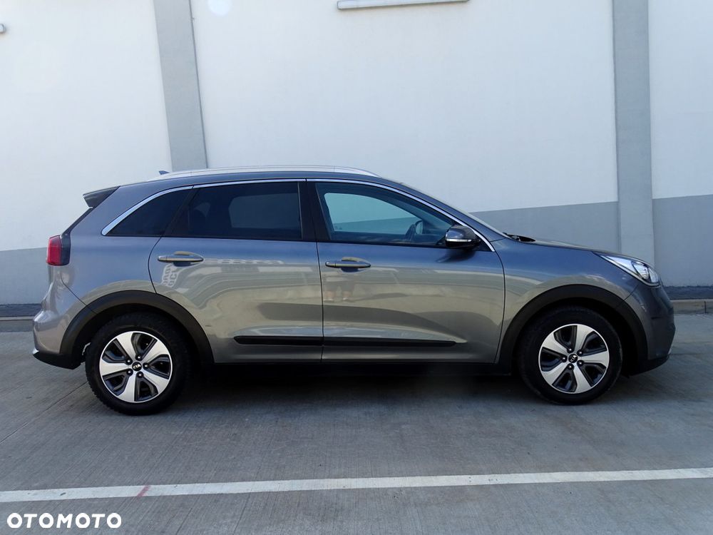 Kia Niro 1.6 GDI Hybrid L - 4