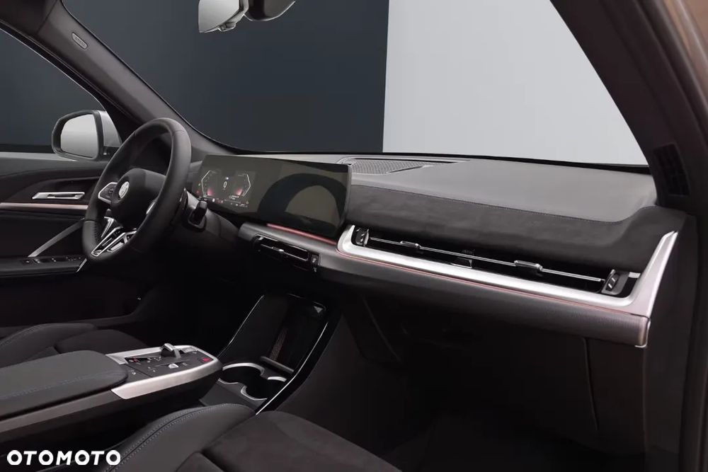 BMW X1 sDrive20i mHEV - 9