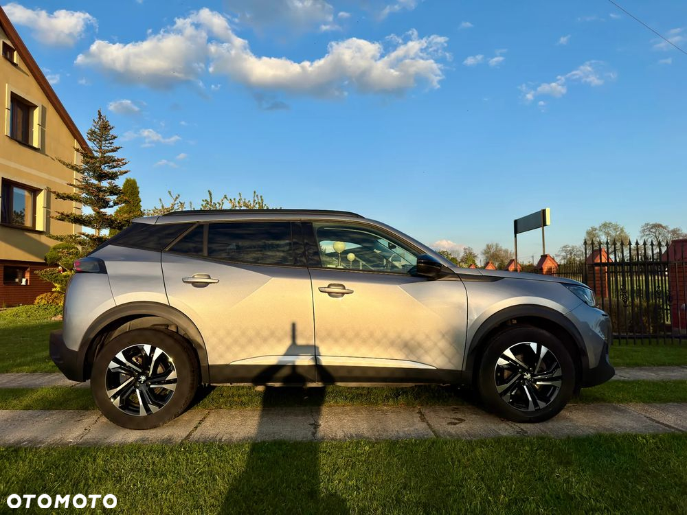 Peugeot 2008 1.2 PureTech Allure S&S EAT8 - 6