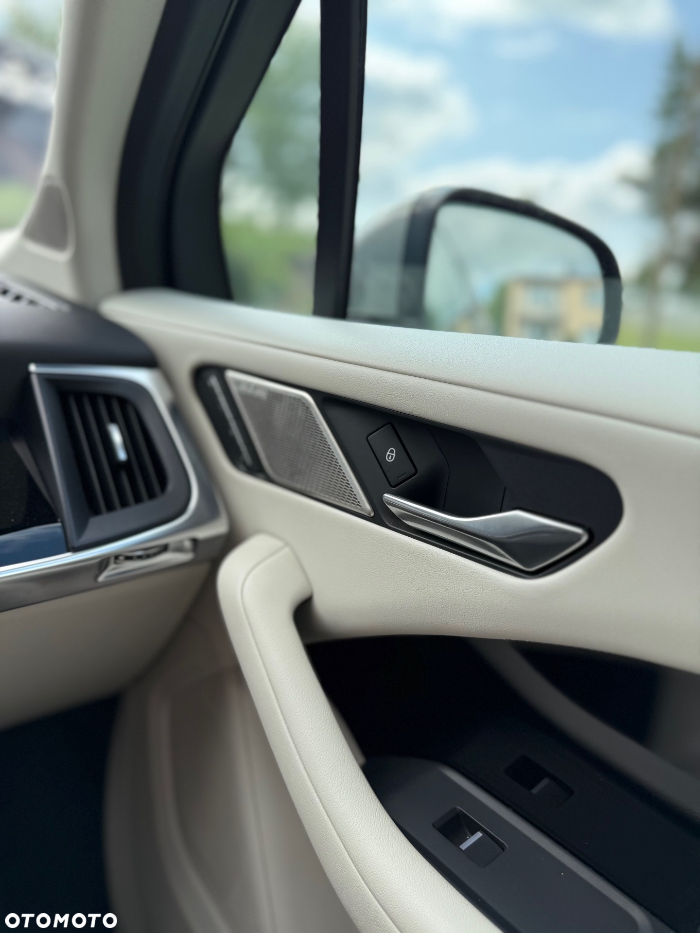 Jaguar I-Pace EV400 90kWh AWD R-Dynamic HSE - 15