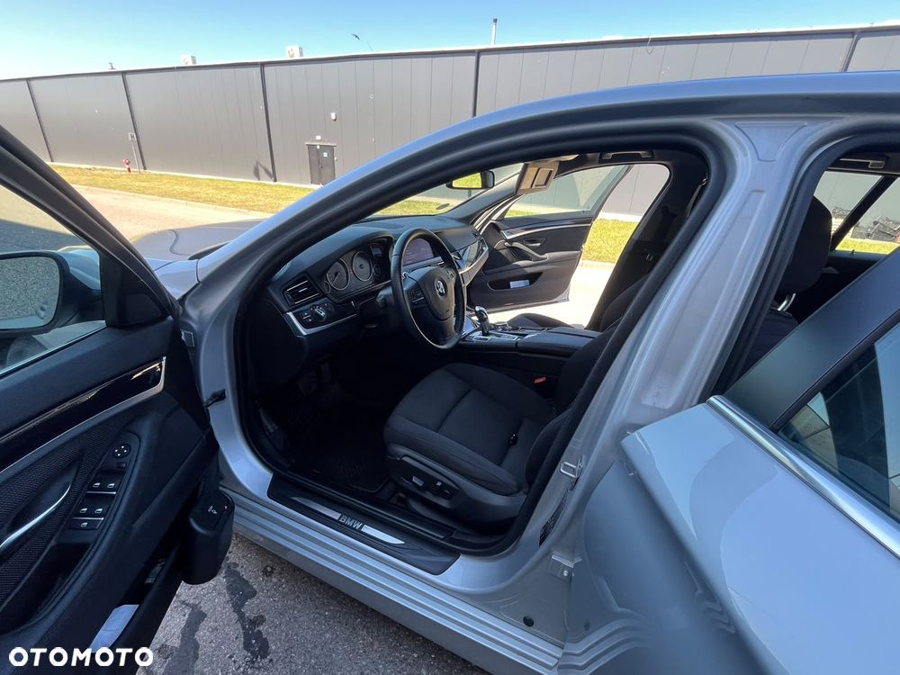 BMW Seria 5 - 22