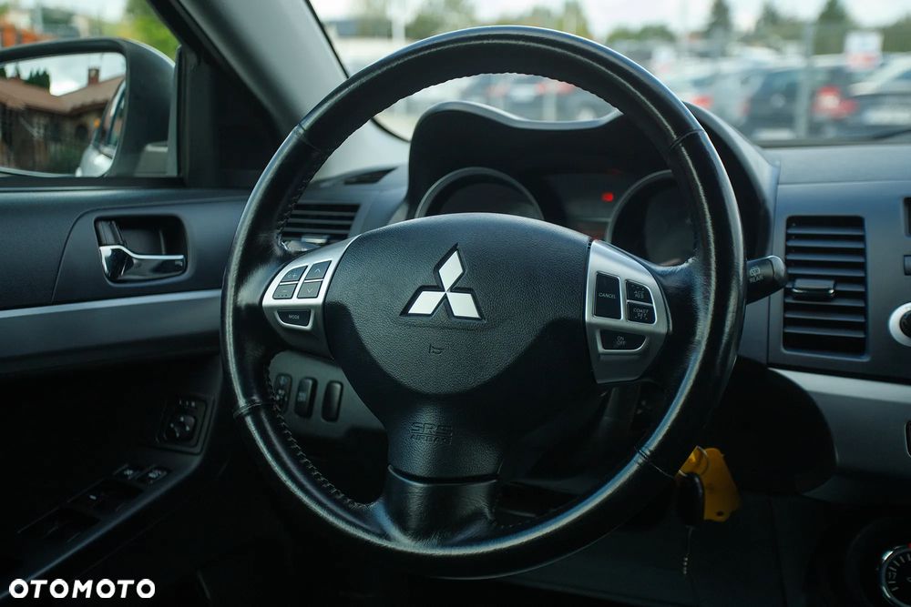 Mitsubishi Lancer 1.8 Clear Tec Intense - 30