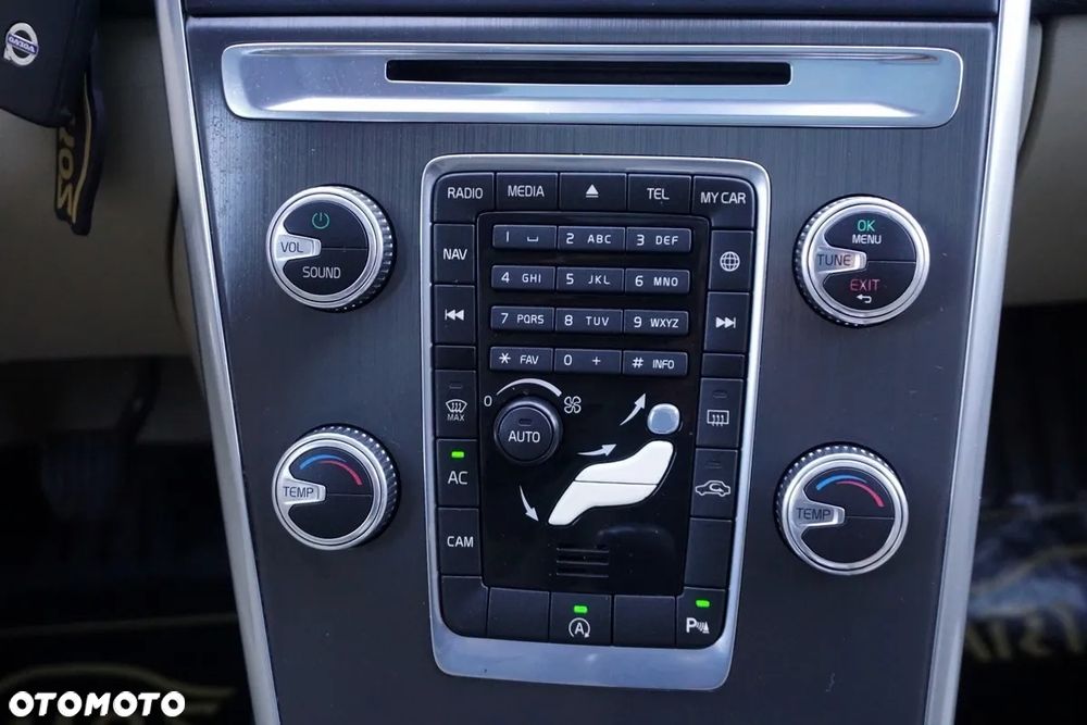 Volvo XC 60 D4 Drive-E Summum - 29