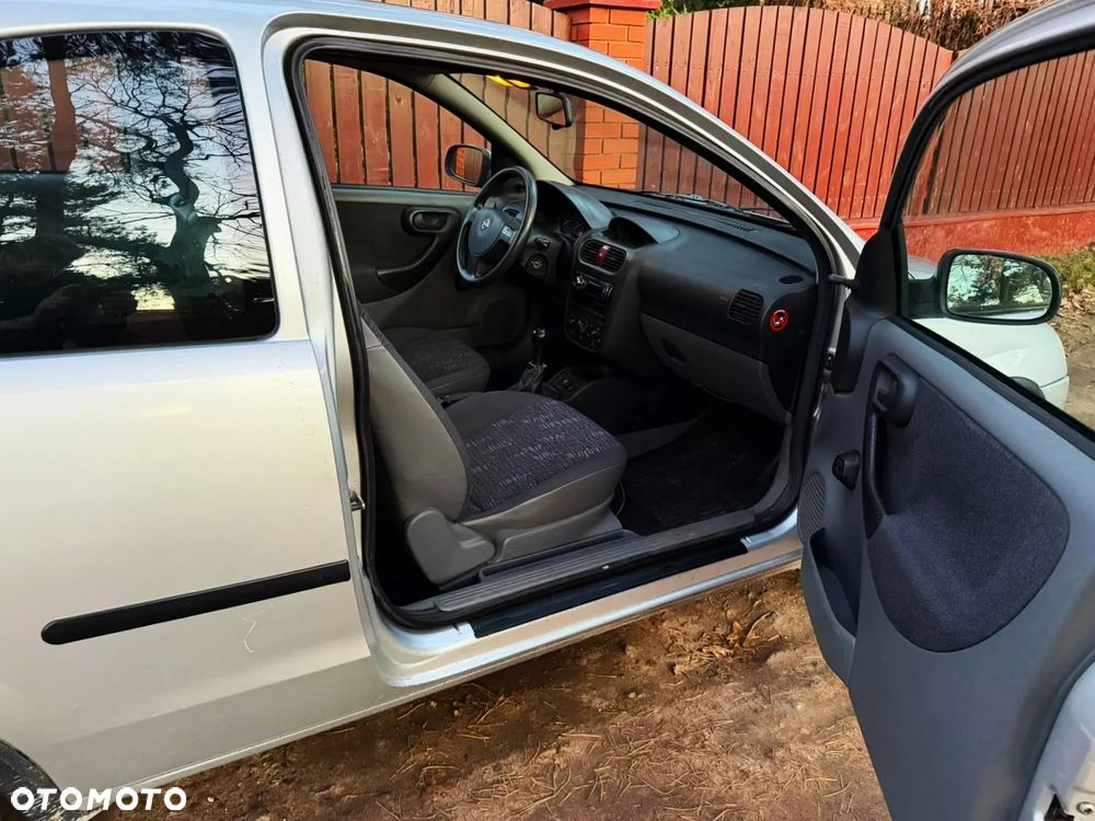 Opel Corsa 1.2 16V Comfort - 8