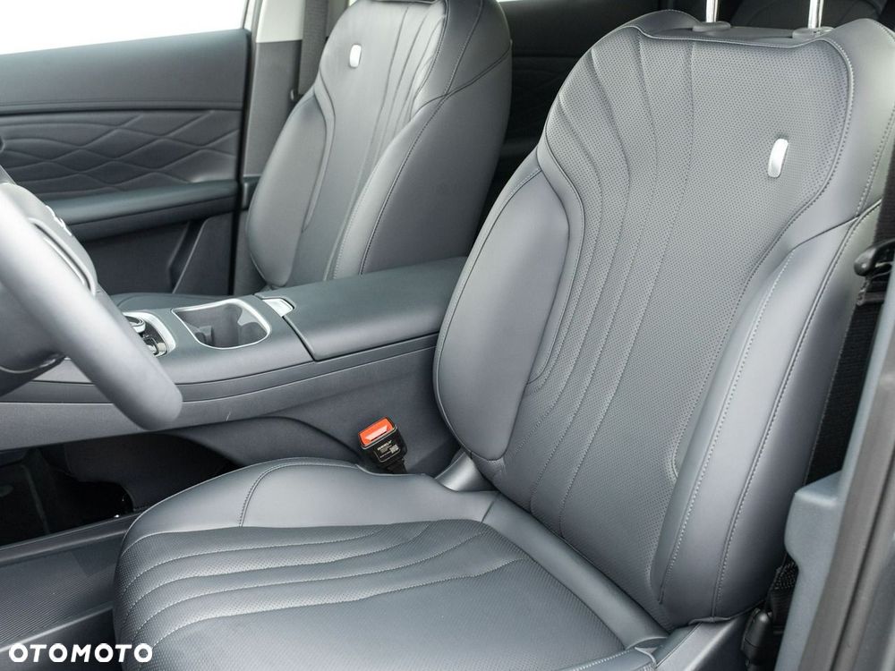 Geely Starray EM-i 1.5 PHEV Pro - 9